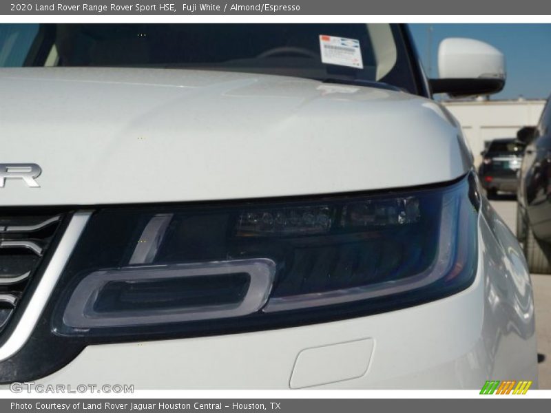 Fuji White / Almond/Espresso 2020 Land Rover Range Rover Sport HSE