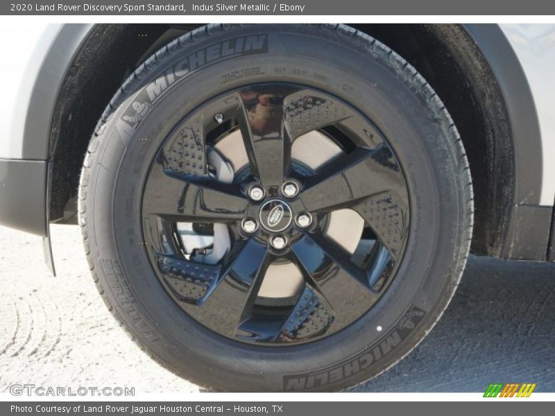 Indus Silver Metallic / Ebony 2020 Land Rover Discovery Sport Standard