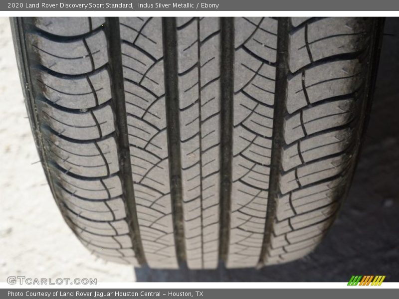 Indus Silver Metallic / Ebony 2020 Land Rover Discovery Sport Standard