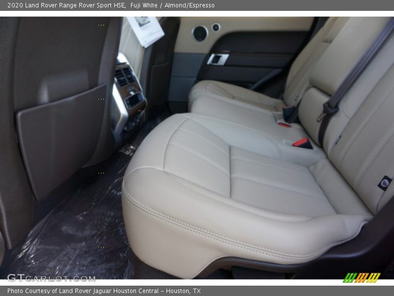Fuji White / Almond/Espresso 2020 Land Rover Range Rover Sport HSE