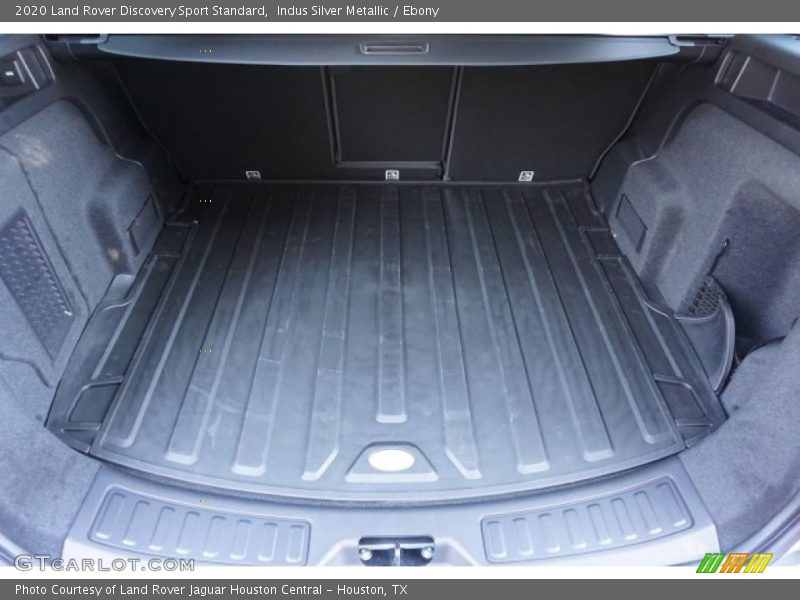 Indus Silver Metallic / Ebony 2020 Land Rover Discovery Sport Standard