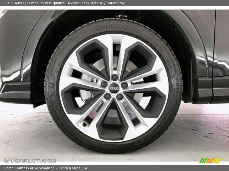  2019 Q3 Premium Plus quattro Wheel
