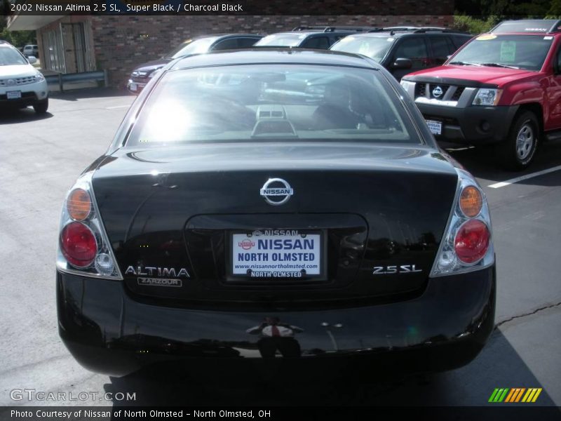 Super Black / Charcoal Black 2002 Nissan Altima 2.5 SL