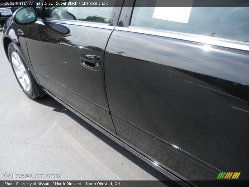 Super Black / Charcoal Black 2002 Nissan Altima 2.5 SL