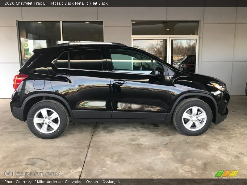  2020 Trax LT Mosaic Black Metallic