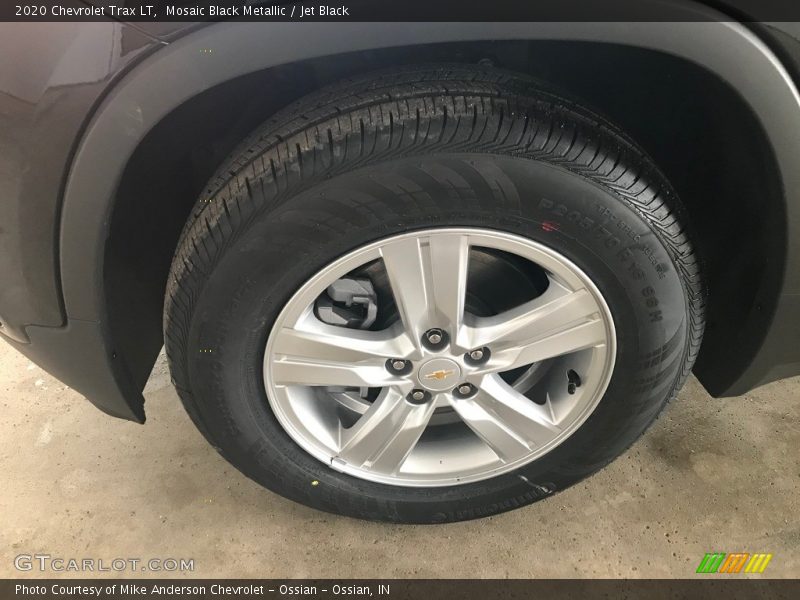 Mosaic Black Metallic / Jet Black 2020 Chevrolet Trax LT