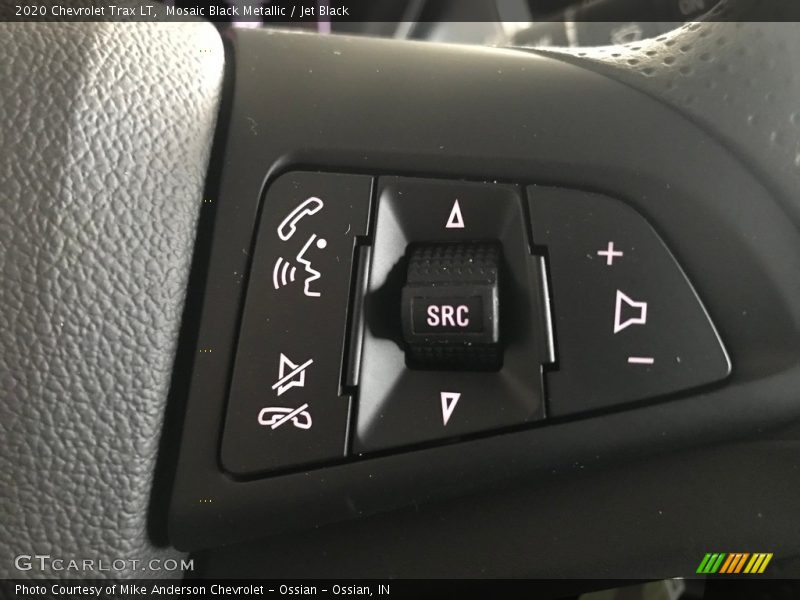 Mosaic Black Metallic / Jet Black 2020 Chevrolet Trax LT