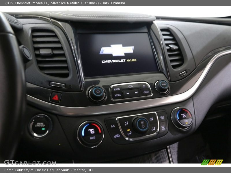 Silver Ice Metallic / Jet Black/­Dark Titanium 2019 Chevrolet Impala LT