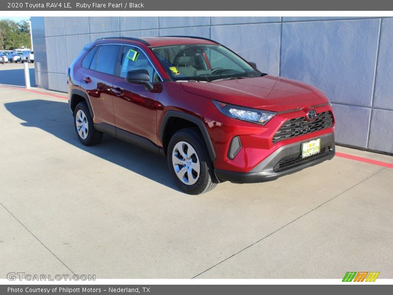 Ruby Flare Pearl / Black 2020 Toyota RAV4 LE