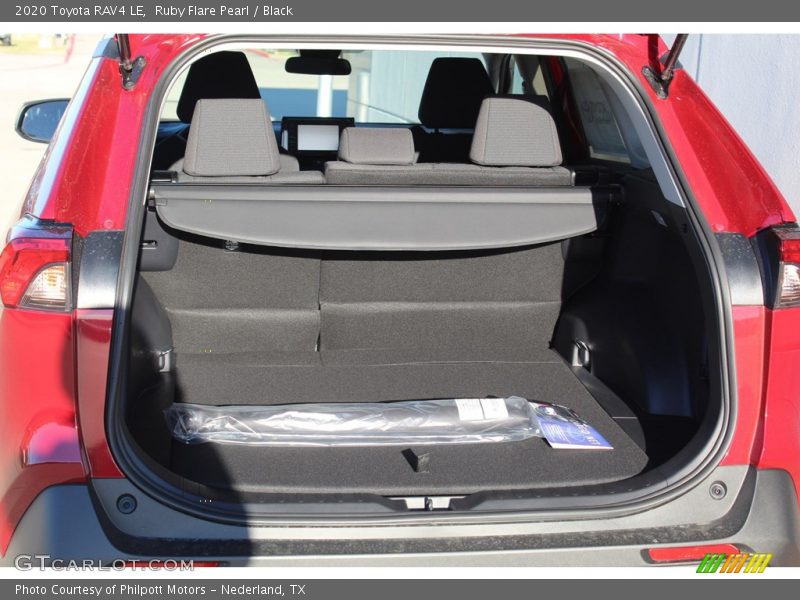 Ruby Flare Pearl / Black 2020 Toyota RAV4 LE