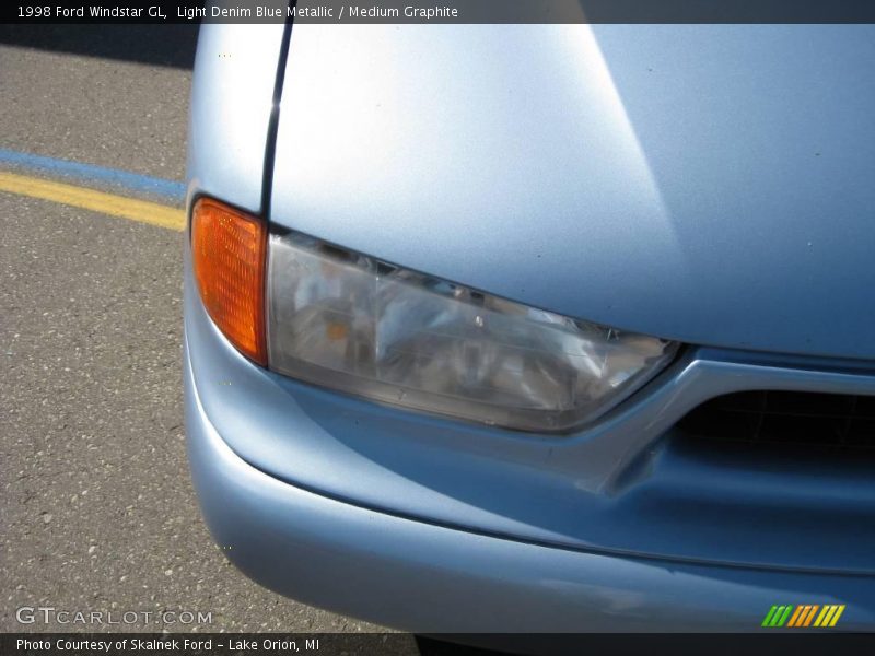 Light Denim Blue Metallic / Medium Graphite 1998 Ford Windstar GL