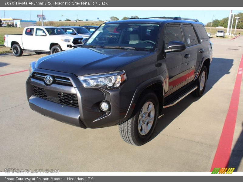 Magnetic Gray Metallic / Black 2020 Toyota 4Runner SR5