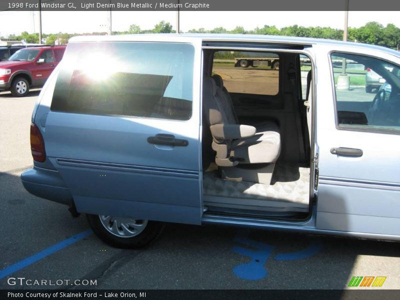 Light Denim Blue Metallic / Medium Graphite 1998 Ford Windstar GL