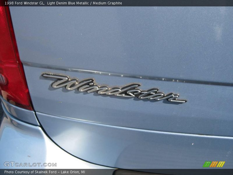 Light Denim Blue Metallic / Medium Graphite 1998 Ford Windstar GL