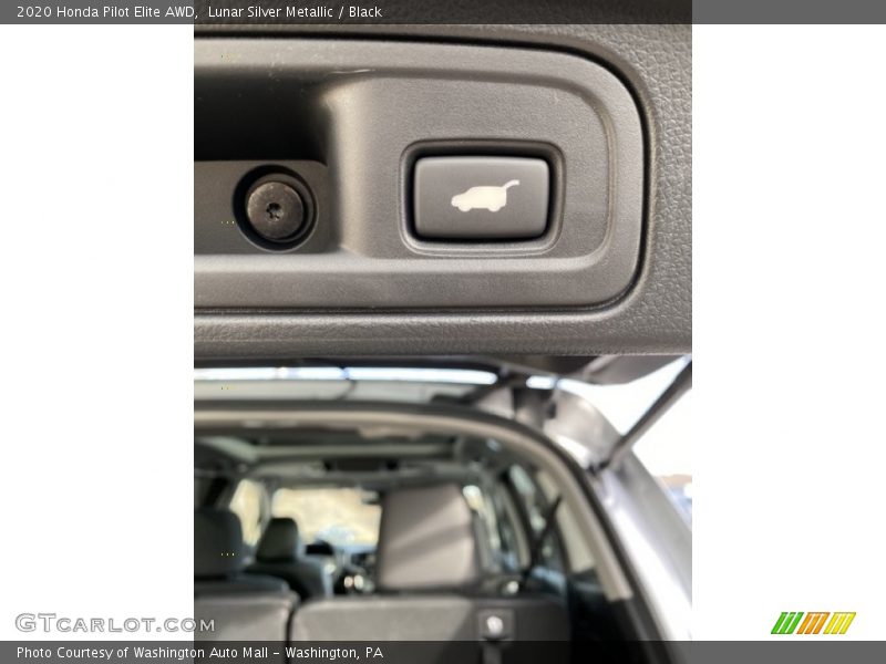 Lunar Silver Metallic / Black 2020 Honda Pilot Elite AWD
