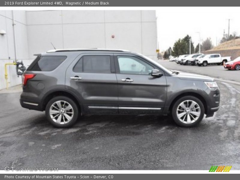 Magnetic / Medium Black 2019 Ford Explorer Limited 4WD