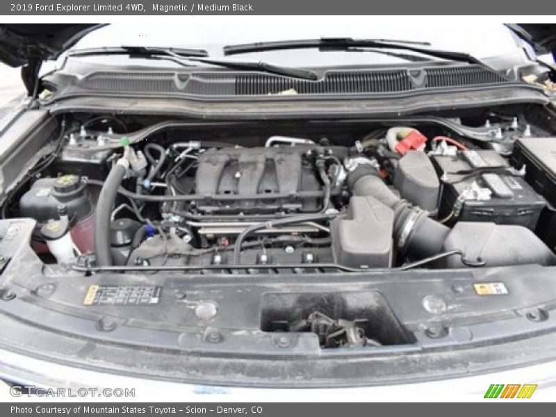 Magnetic / Medium Black 2019 Ford Explorer Limited 4WD