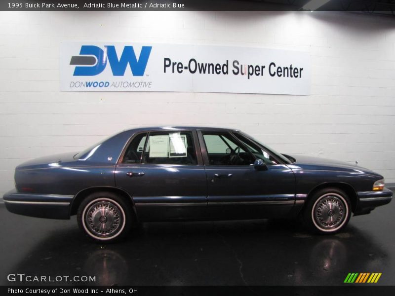 Adriatic Blue Metallic / Adriatic Blue 1995 Buick Park Avenue