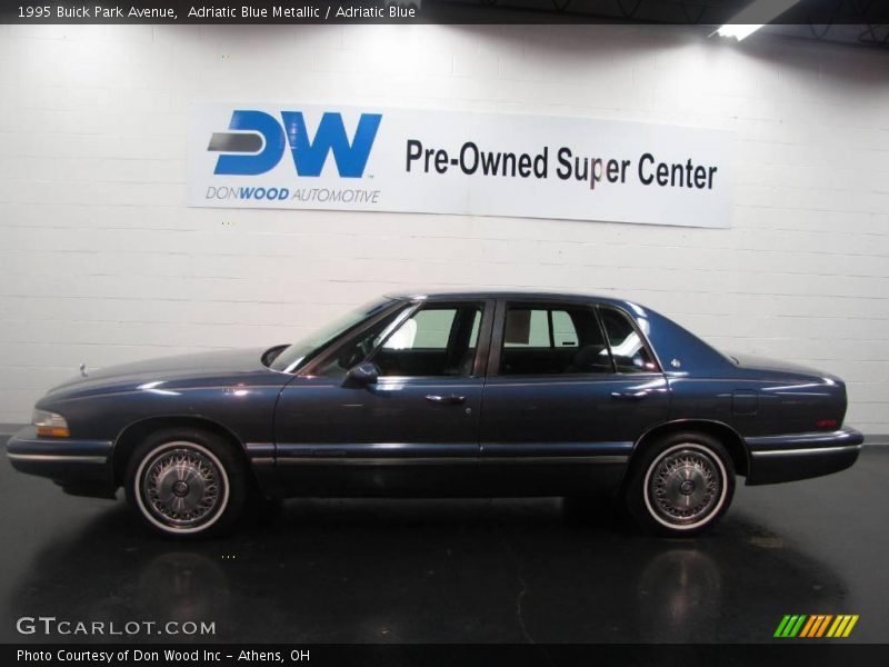 Adriatic Blue Metallic / Adriatic Blue 1995 Buick Park Avenue