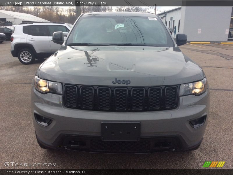 Sting-Gray / Black 2020 Jeep Grand Cherokee Upland 4x4