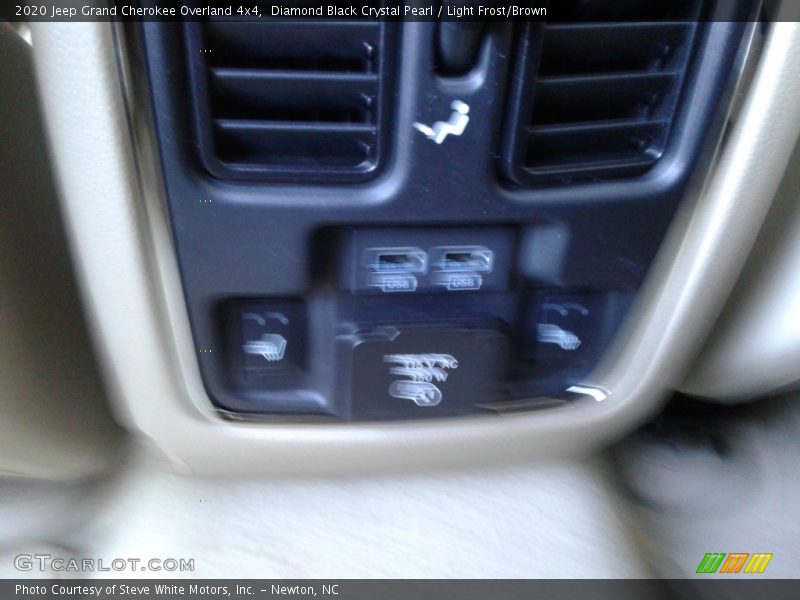 Diamond Black Crystal Pearl / Light Frost/Brown 2020 Jeep Grand Cherokee Overland 4x4