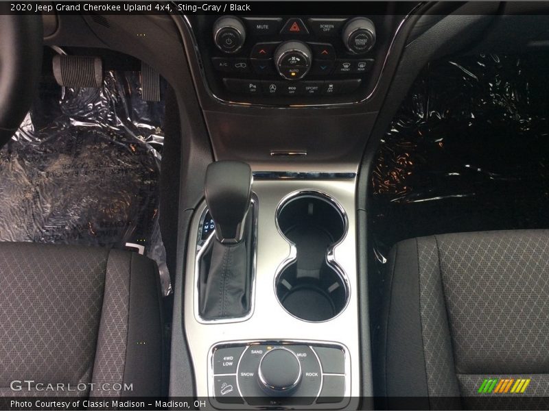 Sting-Gray / Black 2020 Jeep Grand Cherokee Upland 4x4