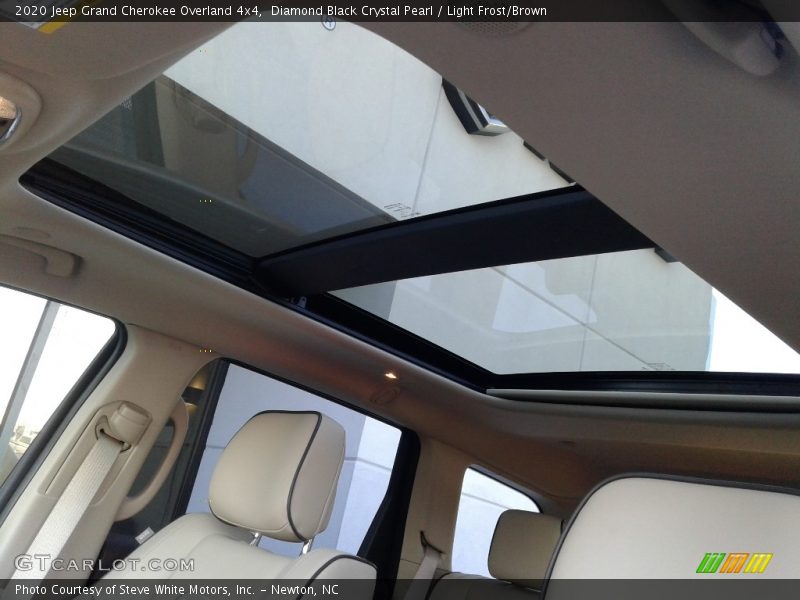 Diamond Black Crystal Pearl / Light Frost/Brown 2020 Jeep Grand Cherokee Overland 4x4