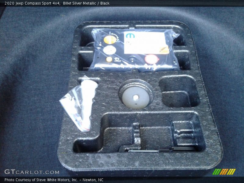 Billet Silver Metallic / Black 2020 Jeep Compass Sport 4x4