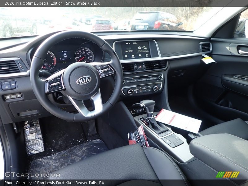  2020 Optima Special Edition Black Interior