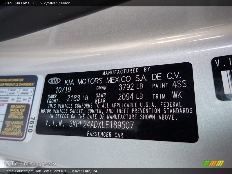Silky Silver / Black 2020 Kia Forte LXS