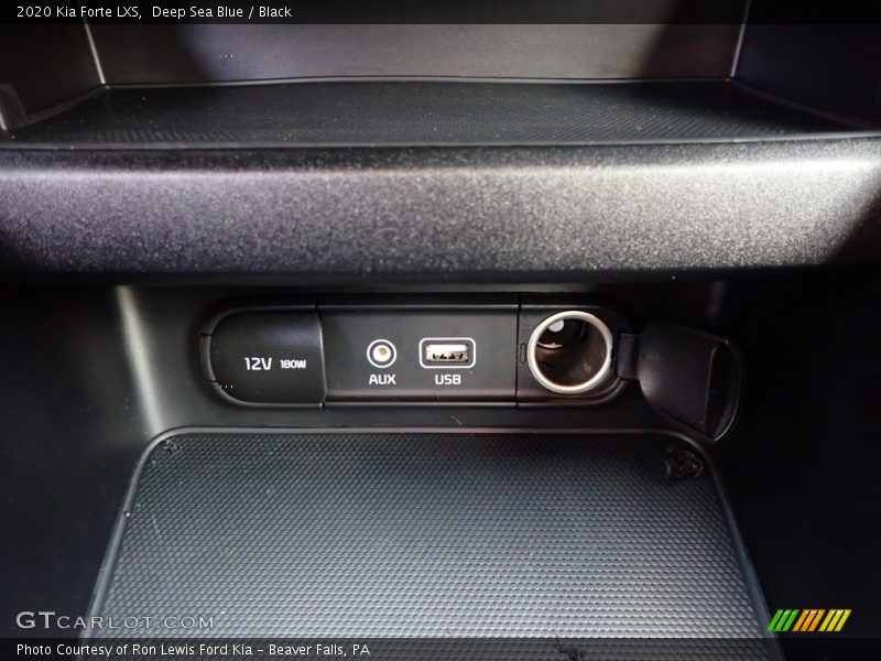 Deep Sea Blue / Black 2020 Kia Forte LXS