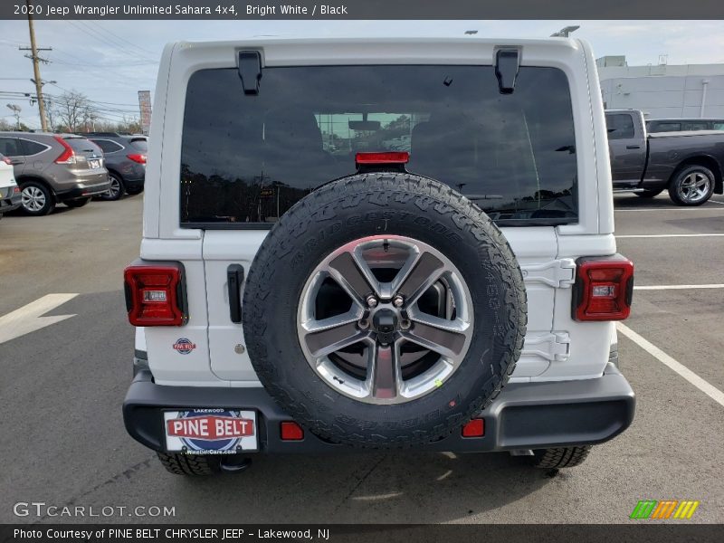 Bright White / Black 2020 Jeep Wrangler Unlimited Sahara 4x4