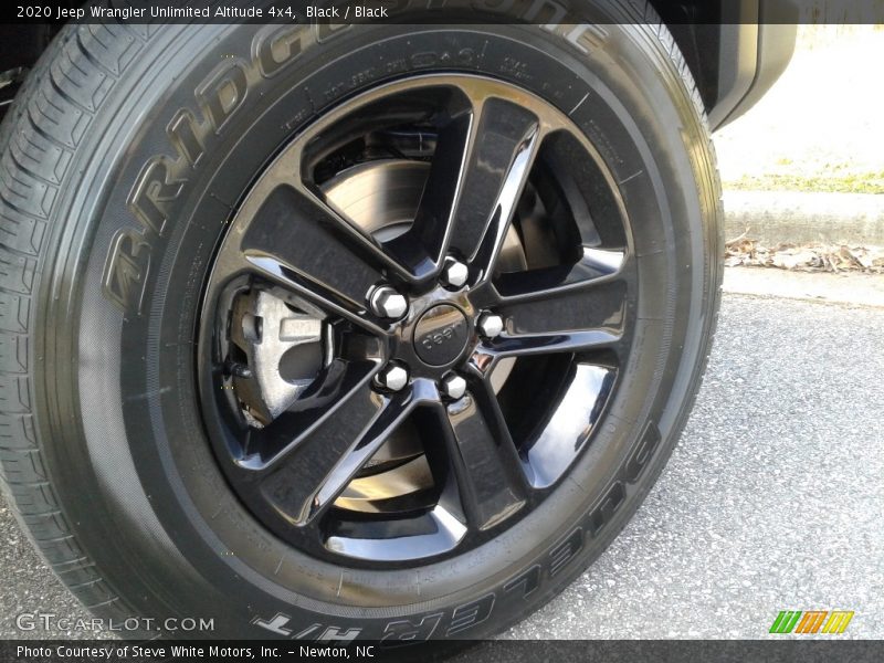  2020 Wrangler Unlimited Altitude 4x4 Wheel