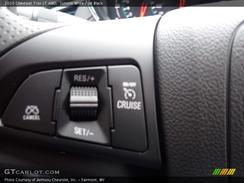 Summit White / Jet Black 2020 Chevrolet Trax LT AWD