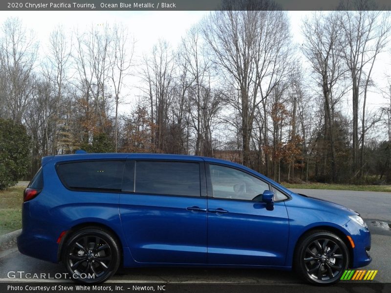 Ocean Blue Metallic / Black 2020 Chrysler Pacifica Touring