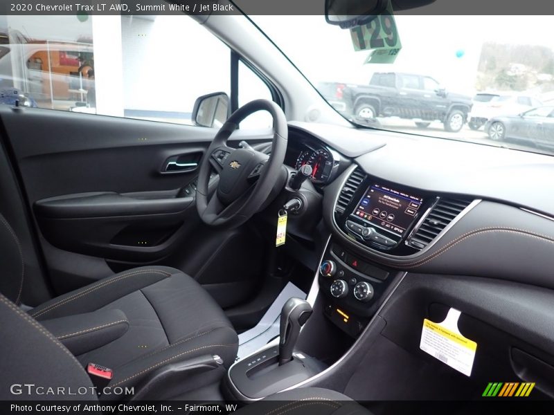 Summit White / Jet Black 2020 Chevrolet Trax LT AWD