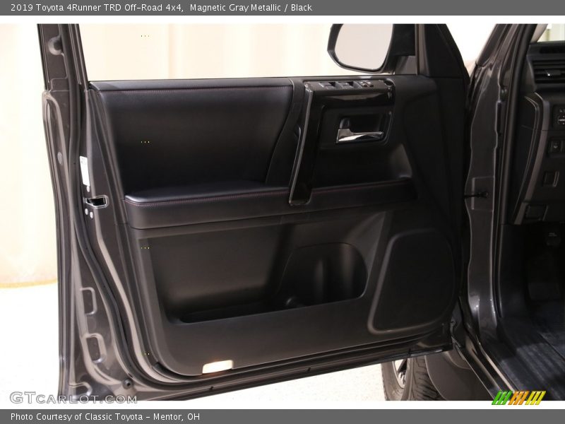 Magnetic Gray Metallic / Black 2019 Toyota 4Runner TRD Off-Road 4x4
