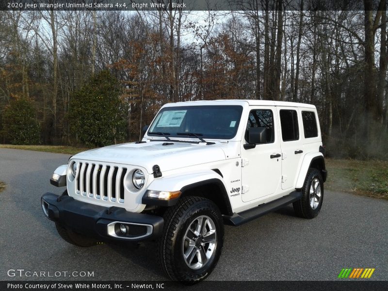 Bright White / Black 2020 Jeep Wrangler Unlimited Sahara 4x4