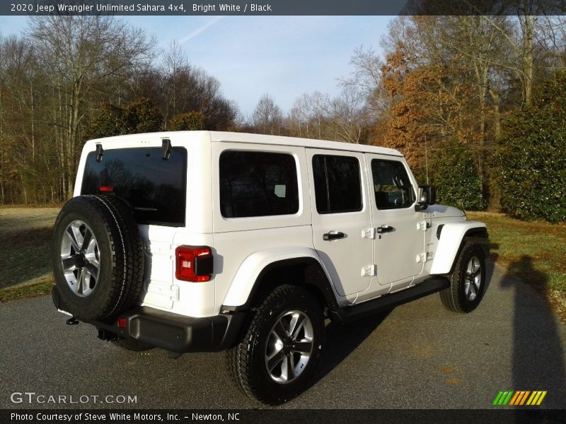 Bright White / Black 2020 Jeep Wrangler Unlimited Sahara 4x4