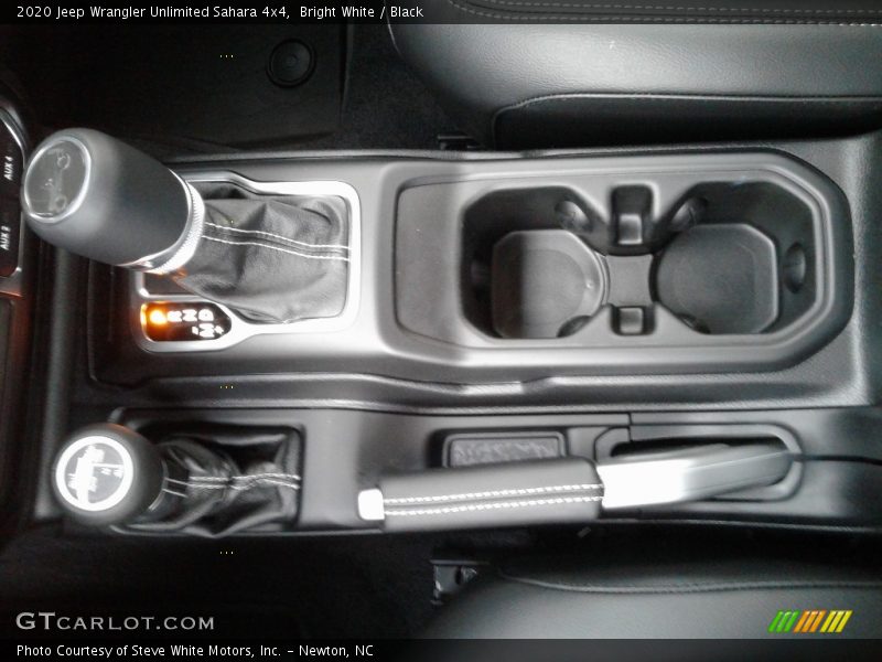 Bright White / Black 2020 Jeep Wrangler Unlimited Sahara 4x4