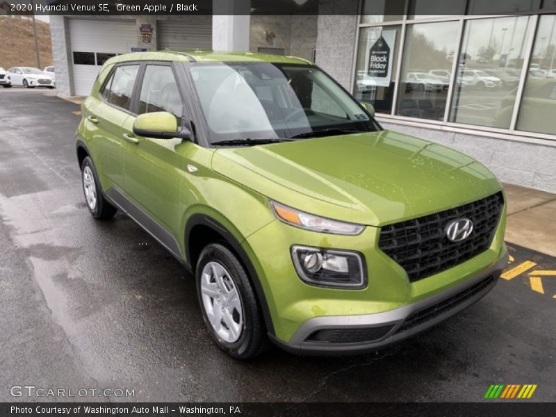 Front 3/4 View of 2020 Venue SE