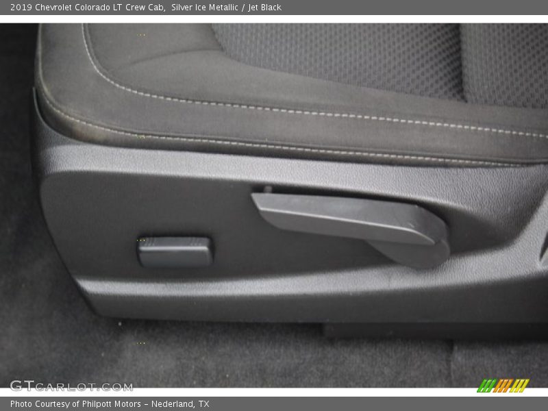 Silver Ice Metallic / Jet Black 2019 Chevrolet Colorado LT Crew Cab