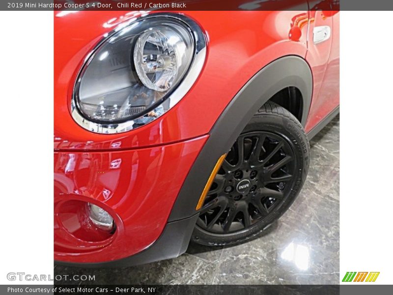 Chili Red / Carbon Black 2019 Mini Hardtop Cooper S 4 Door