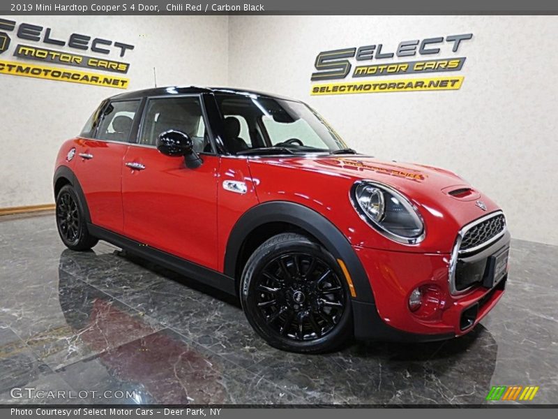 Chili Red / Carbon Black 2019 Mini Hardtop Cooper S 4 Door