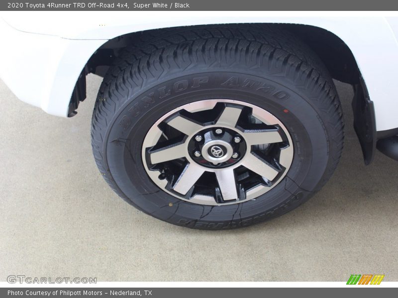 Super White / Black 2020 Toyota 4Runner TRD Off-Road 4x4