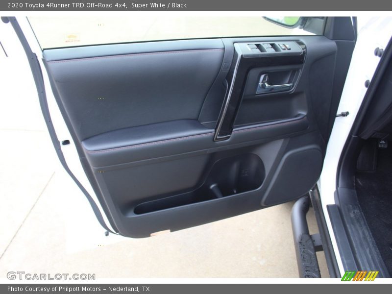 Super White / Black 2020 Toyota 4Runner TRD Off-Road 4x4