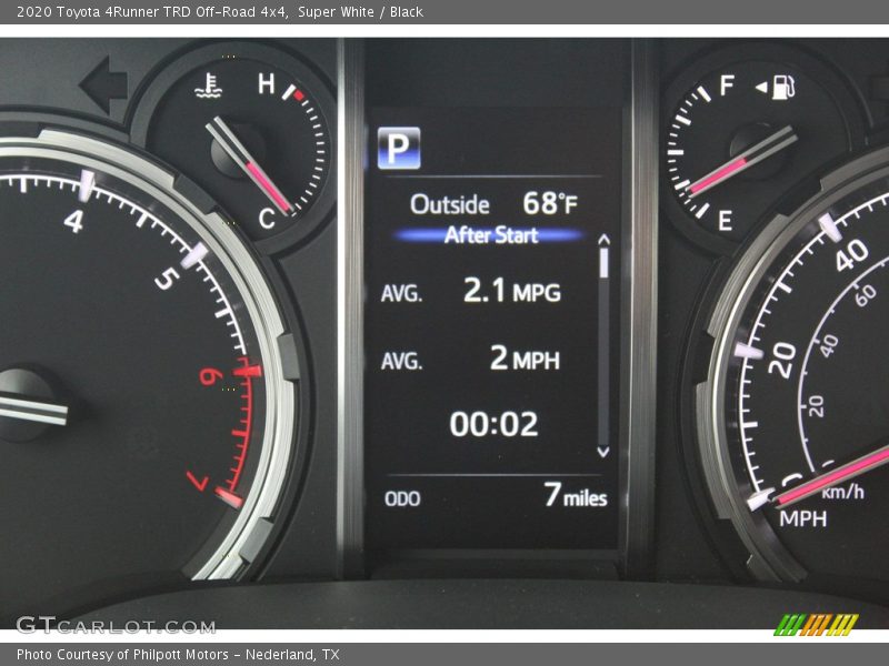 Super White / Black 2020 Toyota 4Runner TRD Off-Road 4x4