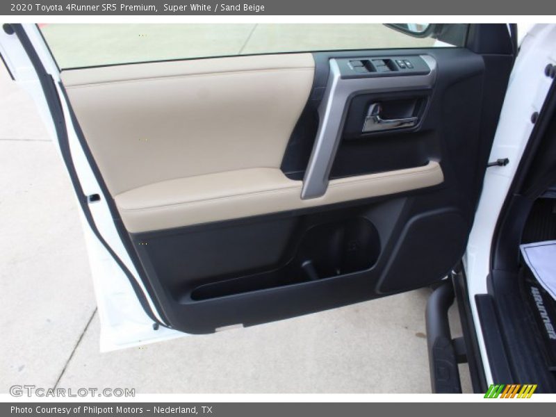 Super White / Sand Beige 2020 Toyota 4Runner SR5 Premium