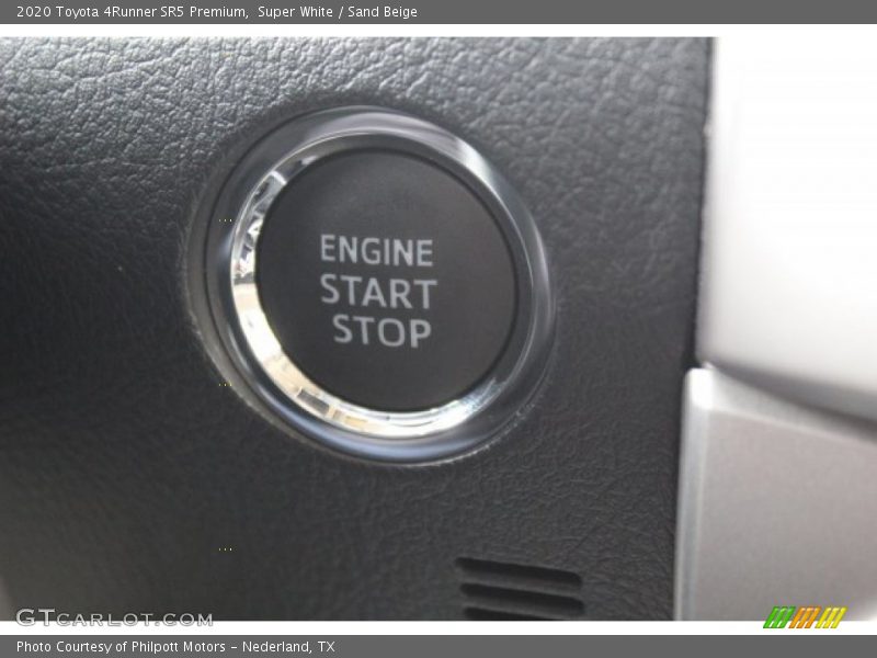 Super White / Sand Beige 2020 Toyota 4Runner SR5 Premium
