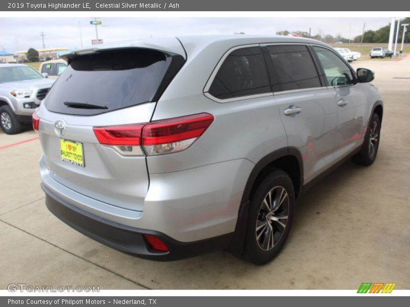 Celestial Silver Metallic / Ash 2019 Toyota Highlander LE